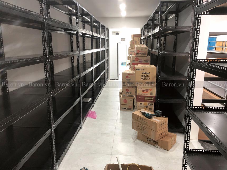 Xưởng sản xuất kệ sắt 