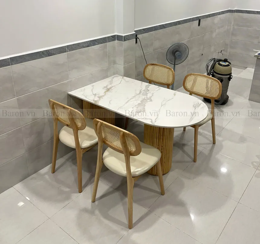 bàn ăn chân gỗ mặt đá