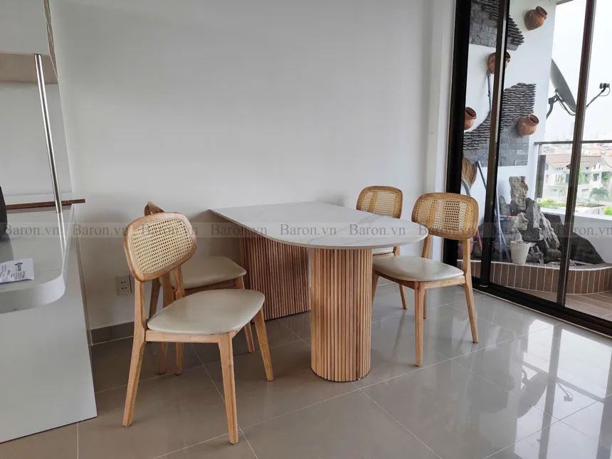 Bàn ăn gỗ 4 người
